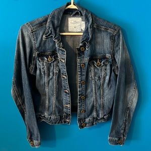 H&M woman’s jean jacket size 8 perfect condition